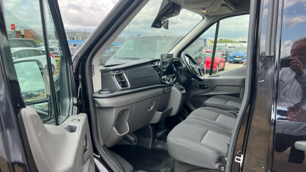 Ford Transit 350 L3 Diesel Fwd 2.0 EcoBlue 165ps H2 Limited Van Auto [Nav] - Image 13