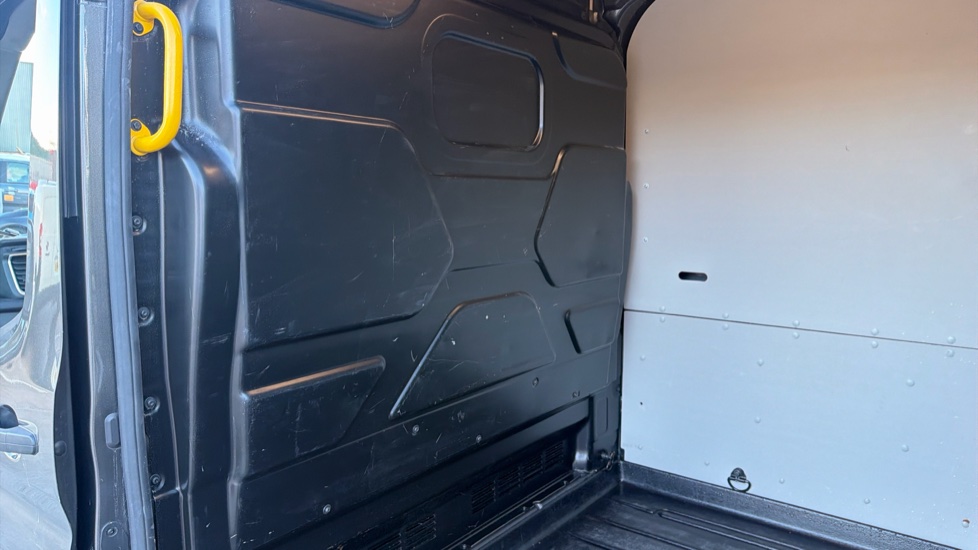Ford Transit 350 L3 Diesel Fwd 2.0 EcoBlue 165ps H2 Limited Van Auto [Nav] - Image 18