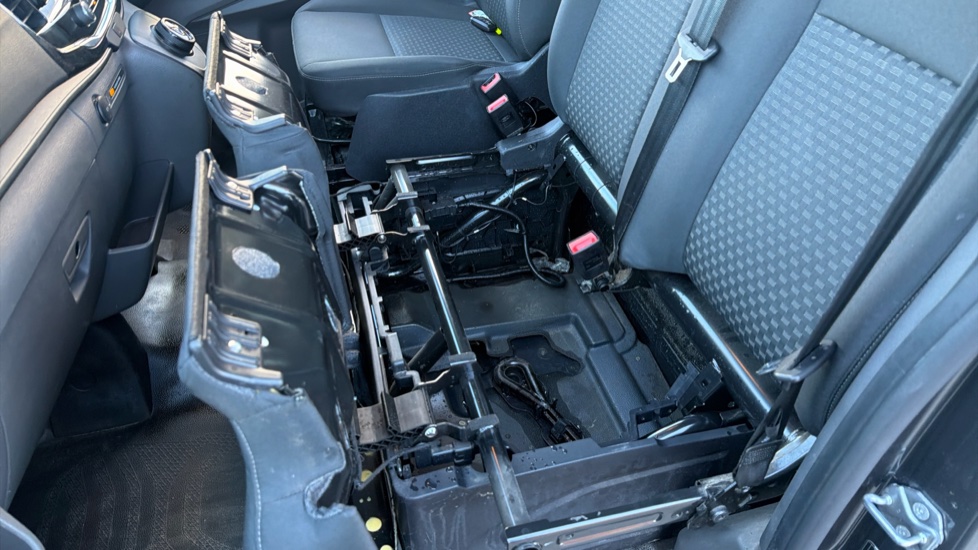 Ford Transit 350 L3 Diesel Fwd 2.0 EcoBlue 165ps H2 Limited Van Auto [Nav] - Image 25