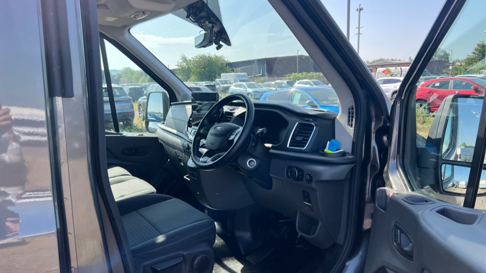 Ford Transit 350 L3 Diesel Fwd 2.0 EcoBlue 165ps H2 Limited Van Auto [Nav] - Image 6