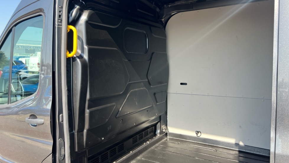 Ford Transit 350 L3 Diesel Fwd 2.0 EcoBlue 165ps H2 Limited Van Auto [Nav] - Image 18