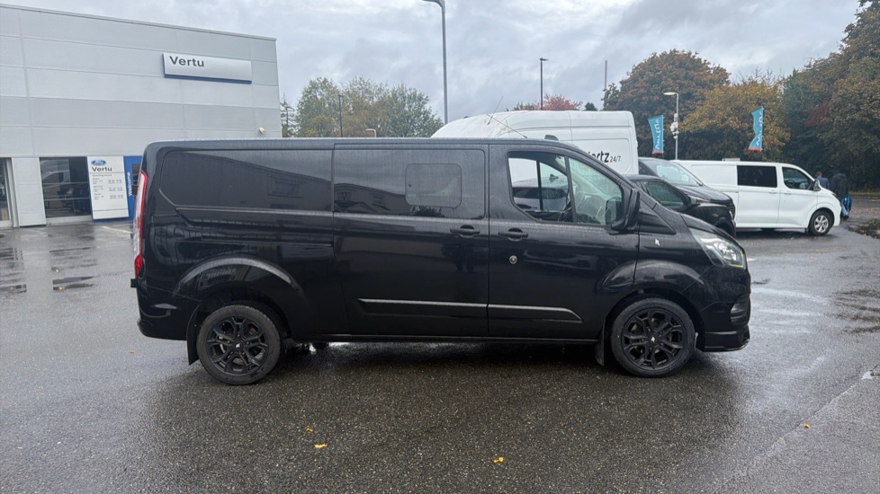 Ford Transit Custom 320 L2 Diesel Fwd 2.0 EcoBlue 185ps Low Roof D/Cab Limited Van Auto - Image 9