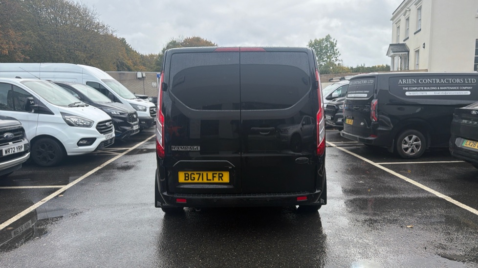Ford Transit Custom 320 L2 Diesel Fwd 2.0 EcoBlue 185ps Low Roof D/Cab Limited Van Auto - Image 11