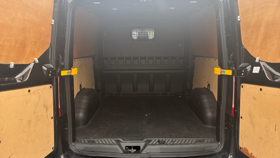 Ford Transit Custom 320 L2 Diesel Fwd 2.0 EcoBlue 185ps Low Roof D/Cab Limited Van Auto - Image 12