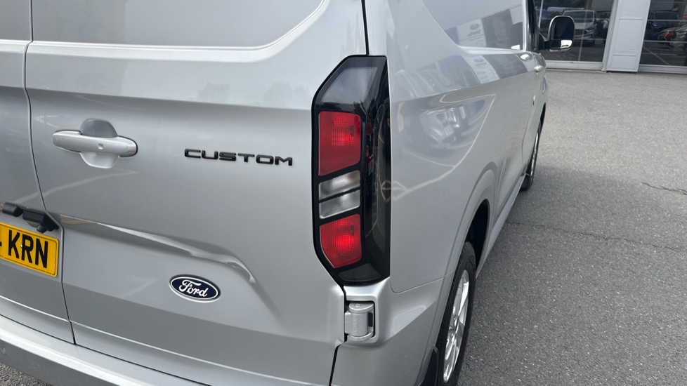 Ford Transit Custom 300 L1 Diesel Fwd 2.0 EcoBlue 136ps H1 Van Limited - Image 46