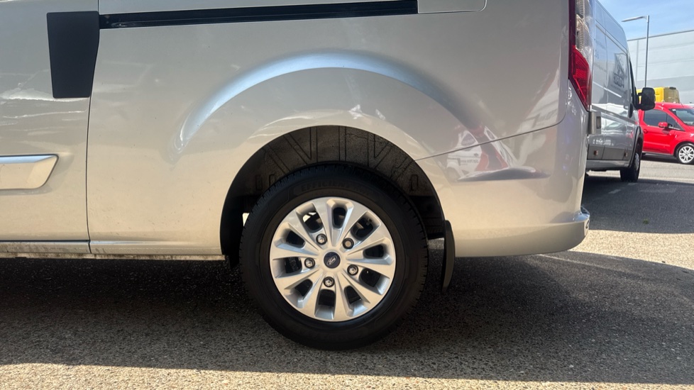 Ford Transit Custom 300 L2 Diesel Fwd 2.0 EcoBlue 130ps High Roof Limited Van - Image 17