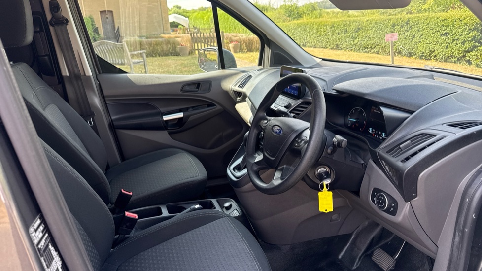 Ford Transit Connect 230 L2 Diesel 1.5 EcoBlue 120ps Trend D/Cab Van Powershift - Image 6
