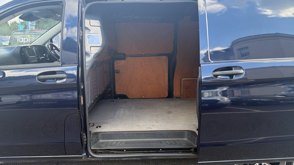 Mercedes-Benz Vito L1 Diesel Rwd 119CDI Premium Van 9G-Tronic - Image 5