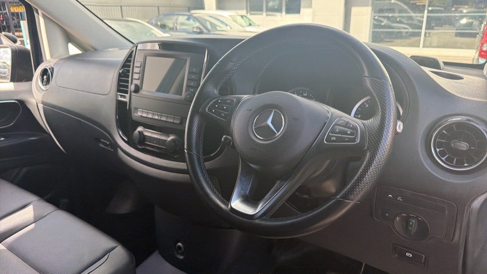 Mercedes-Benz Vito L1 Diesel Rwd 119CDI Premium Van 9G-Tronic - Image 16