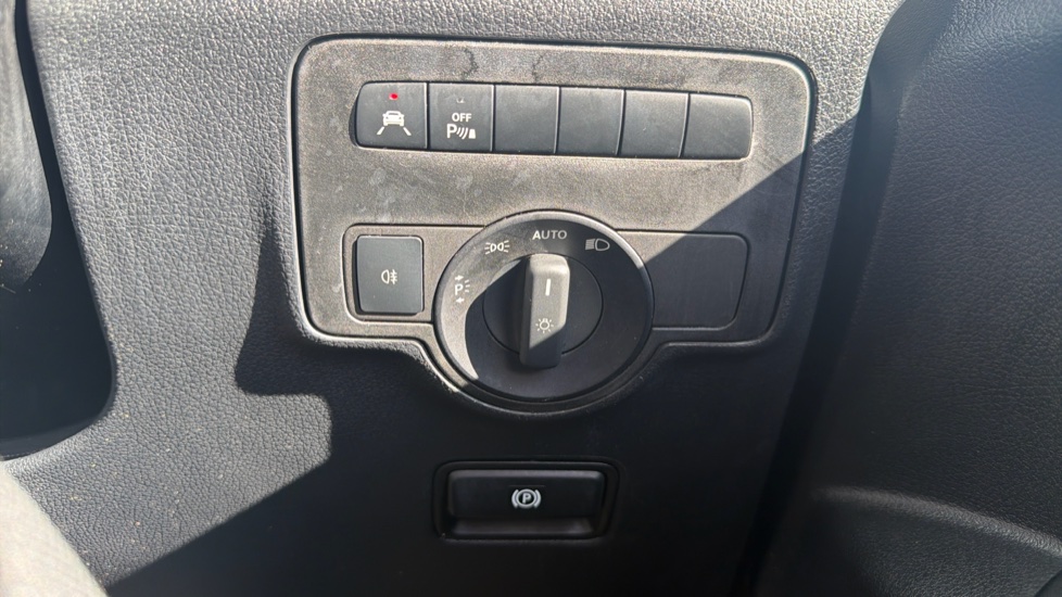Mercedes-Benz Vito L1 Diesel Rwd 119CDI Premium Van 9G-Tronic - Image 30