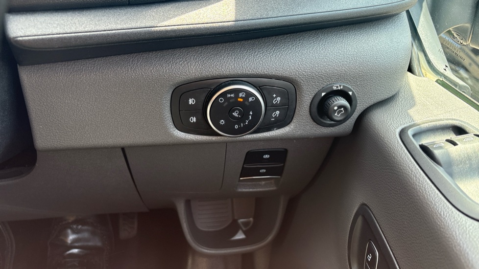 Ford Transit 350 L3 Diesel Fwd 2.0 EcoBlue 165ps H2 Limited Van [Nav] - Image 34