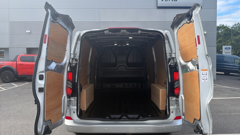 Ford Transit Custom 300 L2 Diesel Fwd 2.0 EcoBlue 136ps H1 Van Limited - Image 3