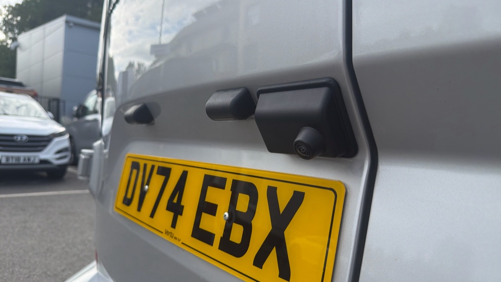 Ford Transit Custom 300 L2 Diesel Fwd 2.0 EcoBlue 136ps H1 Van Limited - Image 22