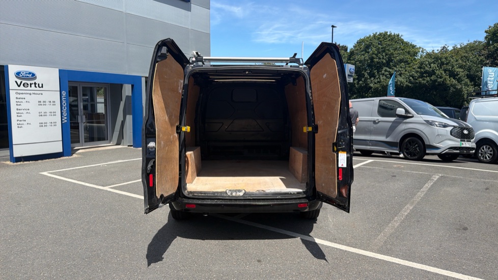 Ford Transit Custom 280 L1 Diesel Fwd 2.0 EcoBlue 130ps Low Roof Limited Van - Image 3