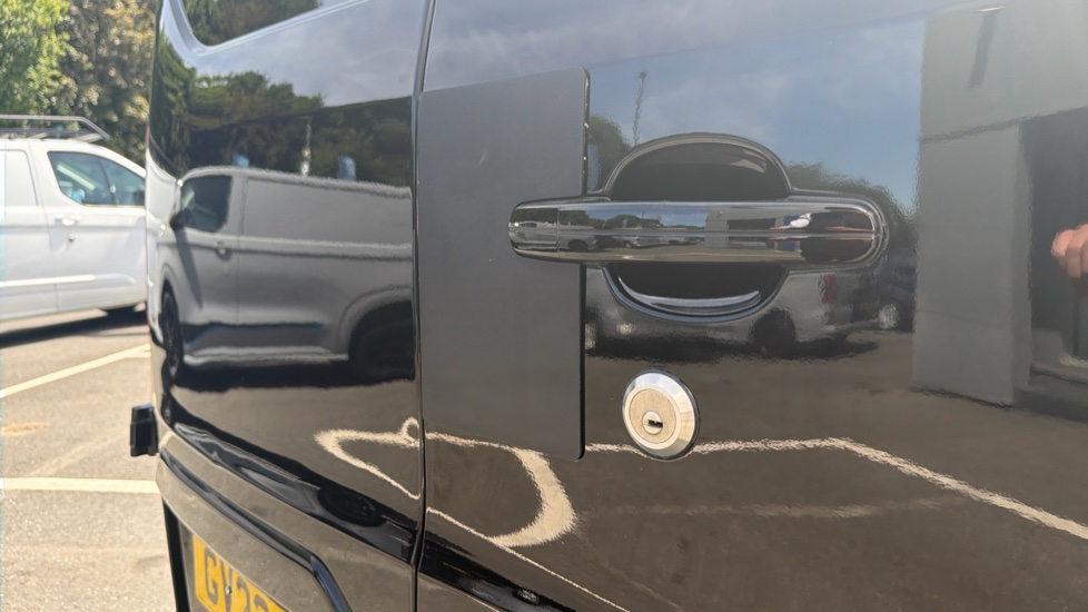 Ford Transit Custom 280 L1 Diesel Fwd 2.0 EcoBlue 130ps Low Roof Limited Van - Image 27