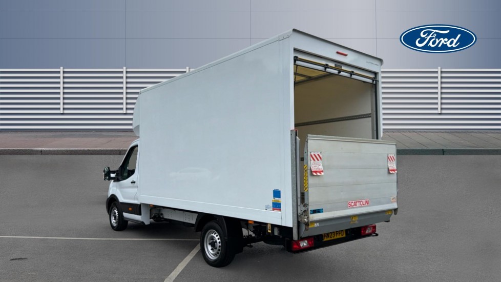 Ford Transit 350 L4 Diesel Fwd 2.0 EcoBlue 130ps Leader Luton Van - Image 2