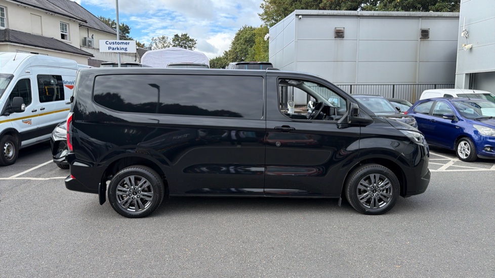 Ford Transit Custom E-320 L1 Rwd 100kW 65kWh H1 Van Limited Auto - Image 9