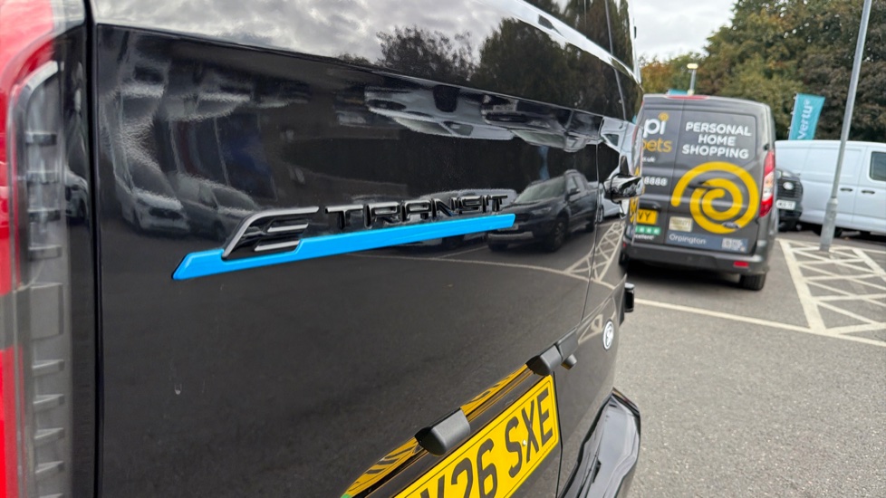 Ford Transit Custom E-320 L1 Rwd 100kW 65kWh H1 Van Limited Auto - Image 21