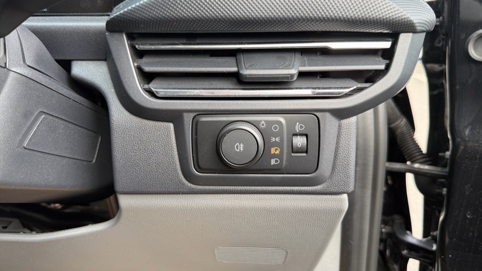 Ford Transit Custom E-320 L1 Rwd 100kW 65kWh H1 Van Limited Auto - Image 28