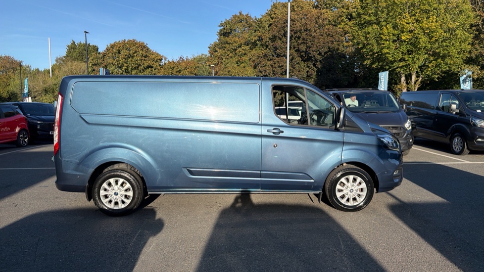 Ford Transit Custom 300 L2 Diesel Fwd 2.0 EcoBlue 170ps Low Roof Limited Van - Image 9