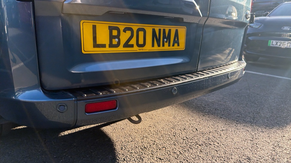 Ford Transit Custom 300 L2 Diesel Fwd 2.0 EcoBlue 170ps Low Roof Limited Van - Image 21