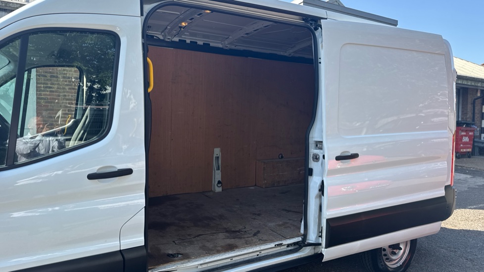 Ford Transit 350 L3 Diesel Fwd 2.0 EcoBlue 130ps H2 Leader Van - Image 5