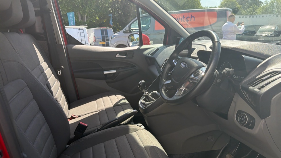 Ford Transit Connect 240 L1 Diesel 1.5 EcoBlue 100ps Limited Van - Image 16