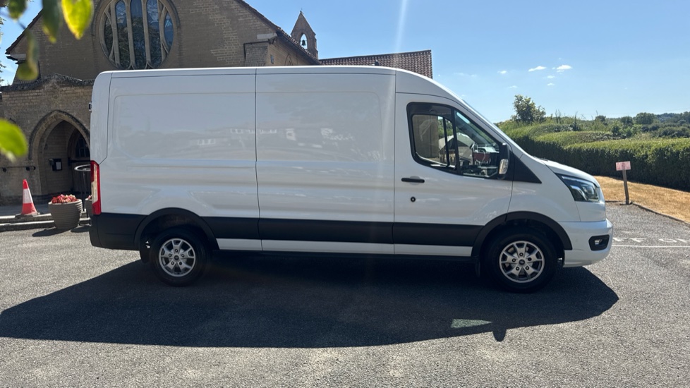 Ford Transit 350 L3 Diesel Fwd 2.0 EcoBlue 130ps H2 Limited Van Auto - Image 9