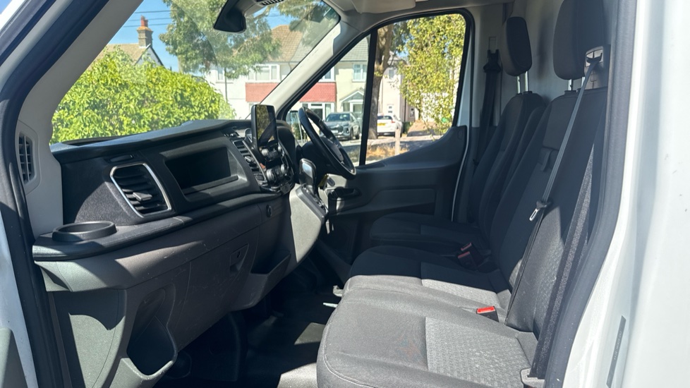 Ford Transit 350 L3 Diesel Fwd 2.0 EcoBlue 130ps H2 Limited Van Auto - Image 13