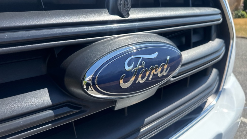 Ford Transit 350 L3 Diesel Fwd 2.0 EcoBlue 130ps H2 Limited Van Auto - Image 22