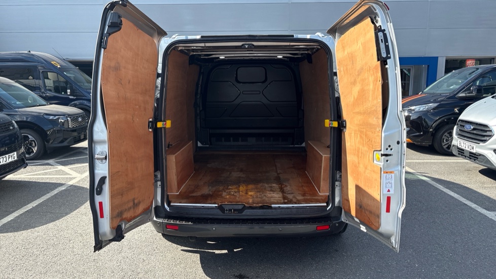 Ford Transit Custom 300 L2 Diesel Fwd 2.0 EcoBlue 170ps Low Roof Active Van - Image 3