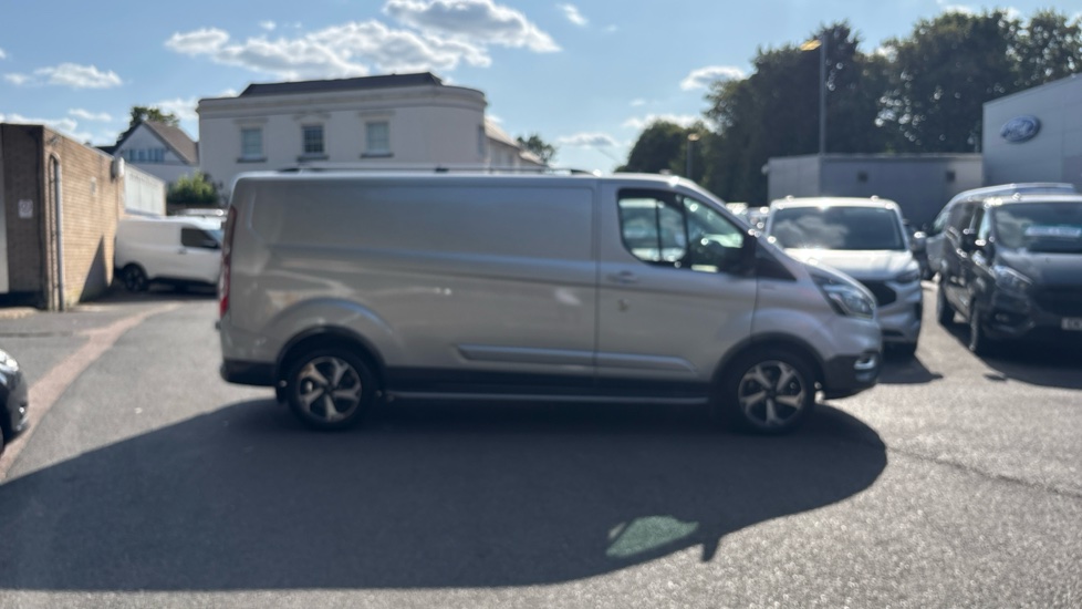 Ford Transit Custom 300 L2 Diesel Fwd 2.0 EcoBlue 170ps Low Roof Active Van - Image 9
