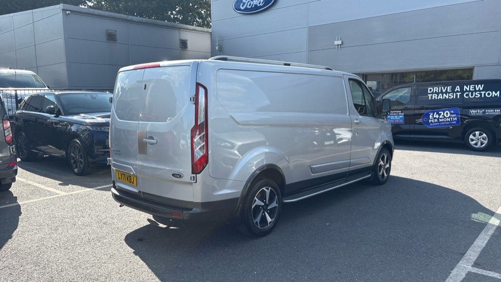 Ford Transit Custom 300 L2 Diesel Fwd 2.0 EcoBlue 170ps Low Roof Active Van - Image 10