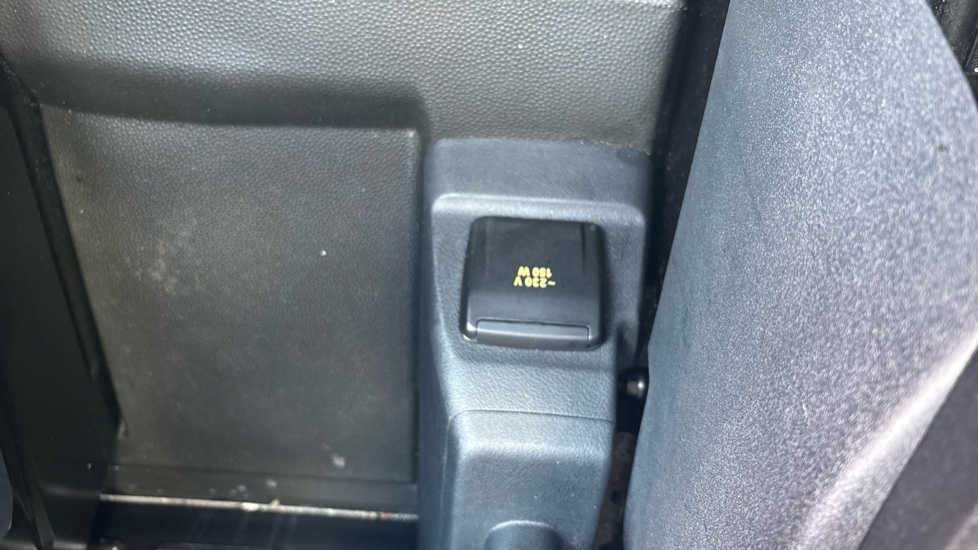 Ford Transit Custom 300 L2 Diesel Fwd 2.0 EcoBlue 170ps Low Roof Active Van - Image 35