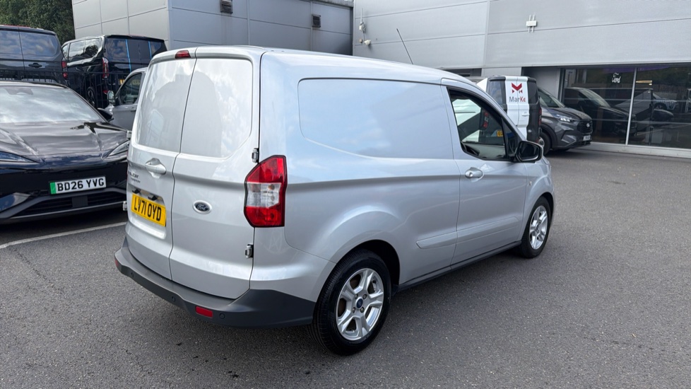 Ford Transit Courier Diesel 1.5 TDCi 100ps Limited Van [6 Speed] - Image 10