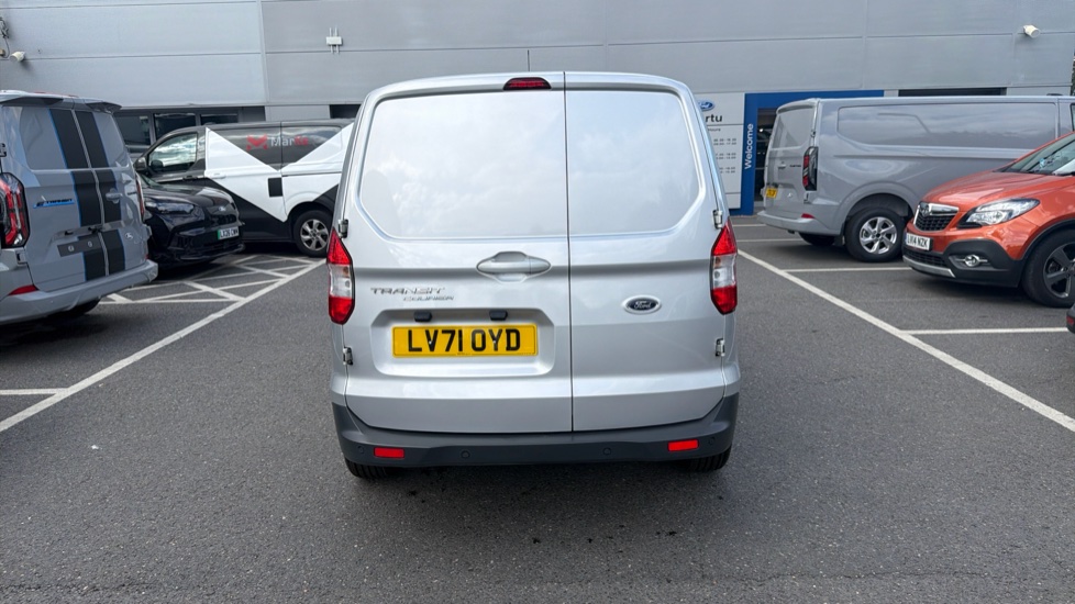 Ford Transit Courier Diesel 1.5 TDCi 100ps Limited Van [6 Speed] - Image 11