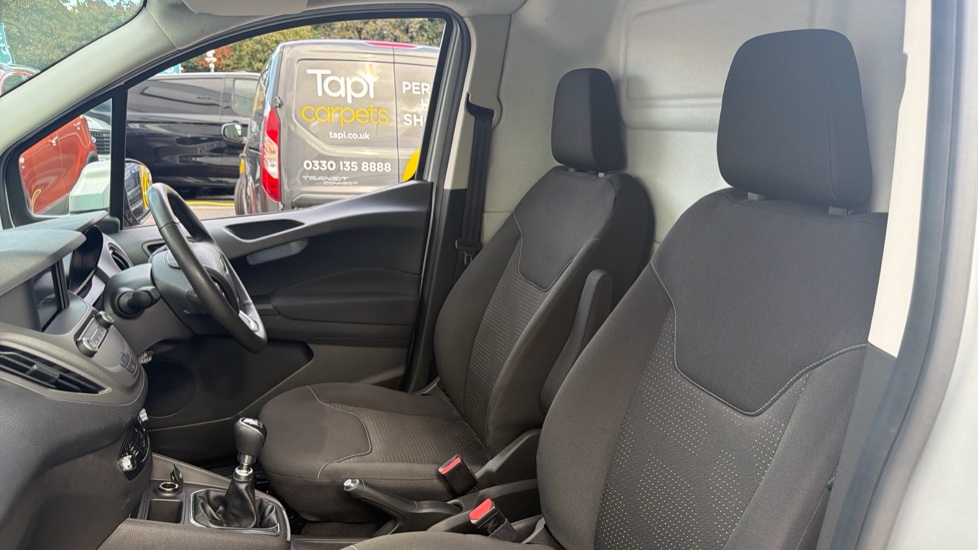 Ford Transit Courier Diesel 1.5 TDCi 100ps Limited Van [6 Speed] - Image 13