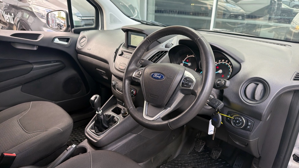 Ford Transit Courier Diesel 1.5 TDCi 100ps Limited Van [6 Speed] - Image 16