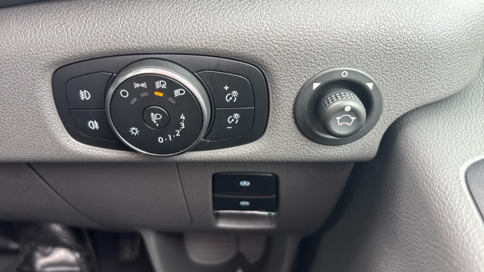 Ford Transit E-350 L3 Rwd 135kW 68kWh H2 Trend Van Auto [DAP] - Image 41