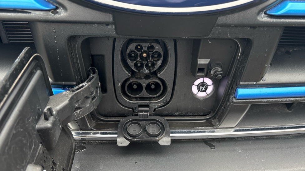Ford Transit E-350 L3 Rwd 135kW 68kWh H2 Trend Van Auto [DAP] - Image 44