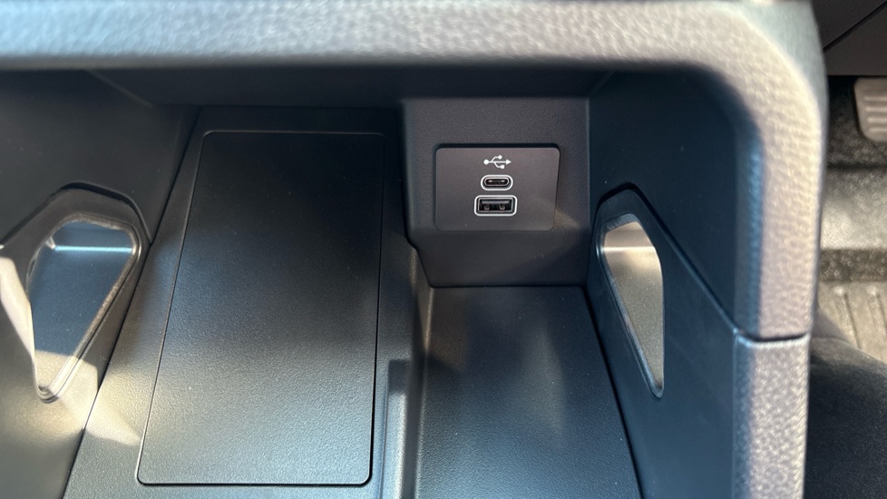 Ford Ranger Diesel Pick Up Double Cab Tremor 2.0 EcoBlue 205 Auto - Image 37