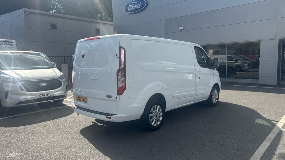 Ford Transit Custom 280 L1 Diesel Fwd 2.0 EcoBlue 130ps Low Roof Limited Van - Image 10