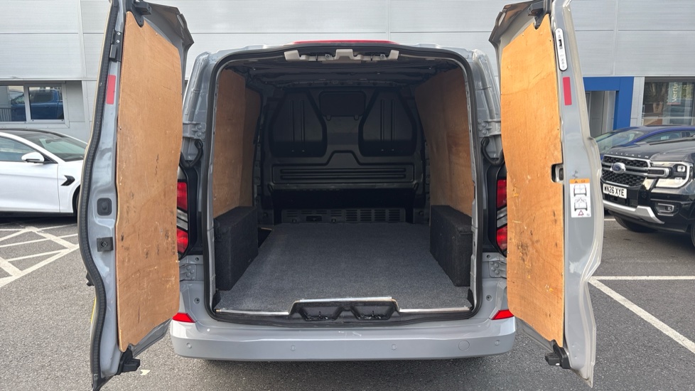 Ford Transit Custom 320 L1 Diesel Fwd 2.0 EcoBlue 136ps H1 Van Limited Auto - Image 3