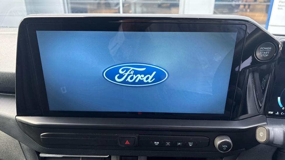 Ford Transit Custom 320 L1 Diesel Fwd 2.0 EcoBlue 136ps H1 Van Limited Auto - Image 15