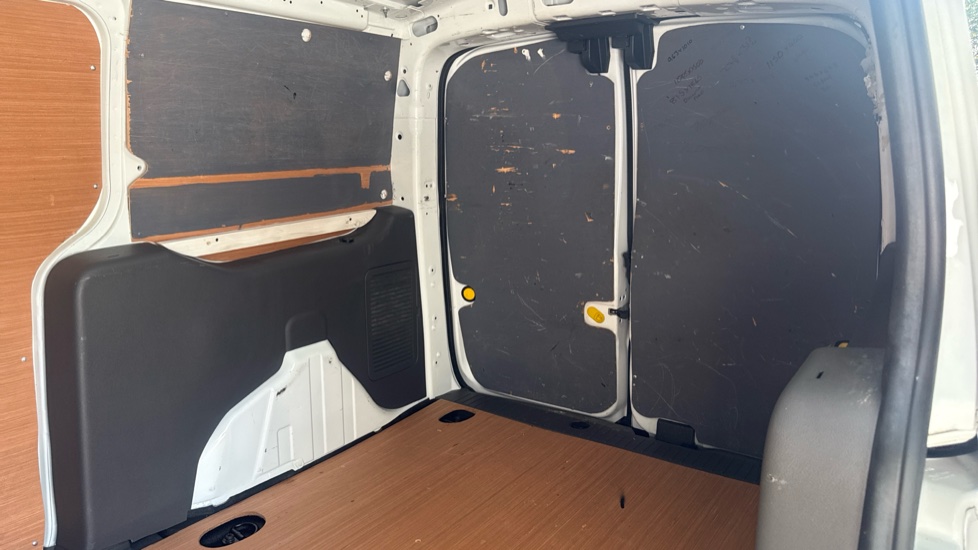 Ford Transit Connect 240 L2 Diesel 1.5 EcoBlue 120ps Limited Van - Image 14