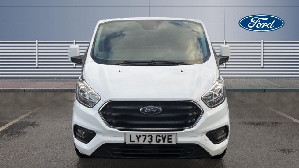 Ford Transit Custom 320 L2 Diesel Fwd 2.0 EcoBlue 170ps Low Roof D/Cab Limited Van Auto - Image 8
