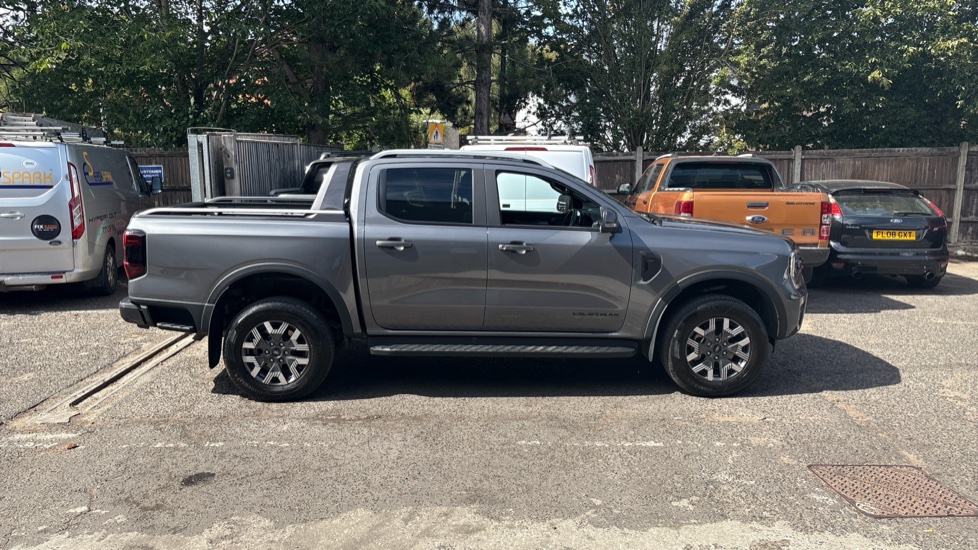 Ford Ranger Petrol Pick Up D/Cab Wildtrak 2.3 EcoBoost PHEV 281 Auto - Image 9