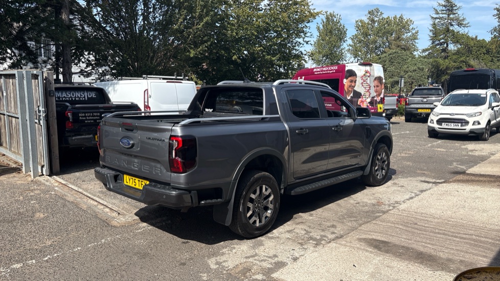 Ford Ranger Petrol Pick Up D/Cab Wildtrak 2.3 EcoBoost PHEV 281 Auto - Image 10