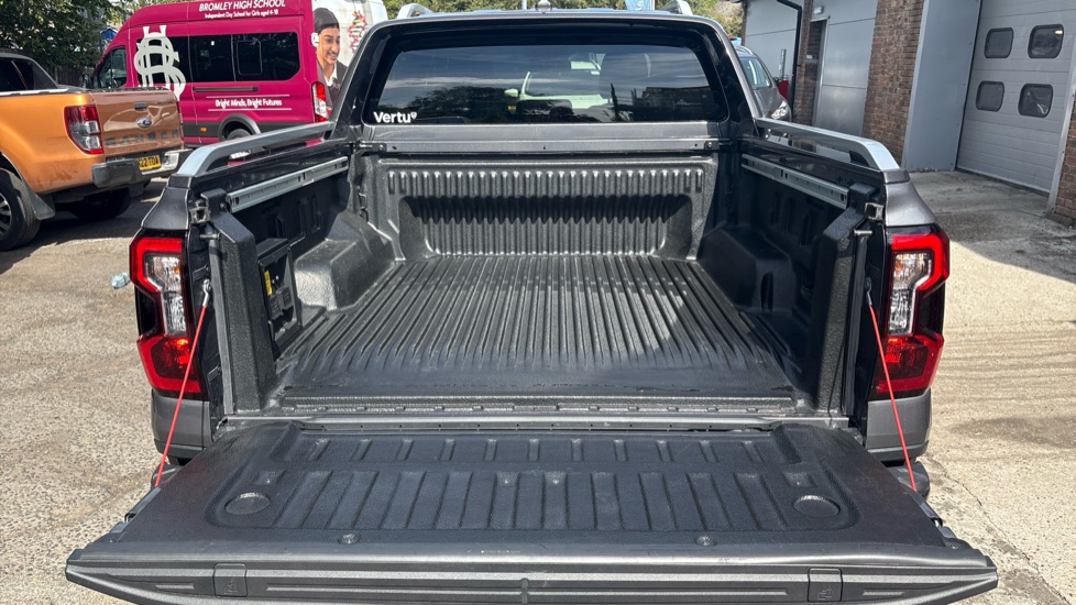 Ford Ranger Petrol Pick Up D/Cab Wildtrak 2.3 EcoBoost PHEV 281 Auto - Image 12