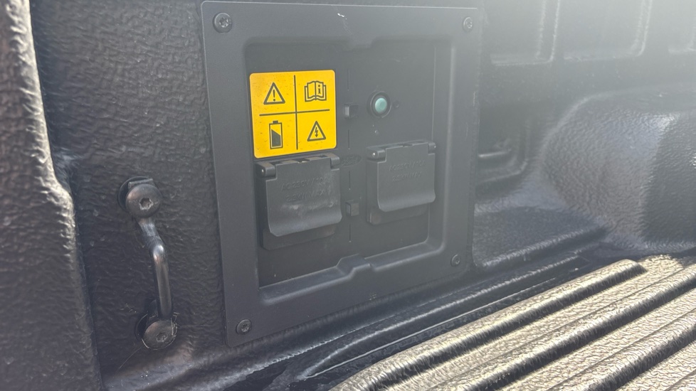 Ford Ranger Petrol Pick Up D/Cab Wildtrak 2.3 EcoBoost PHEV 281 Auto - Image 26